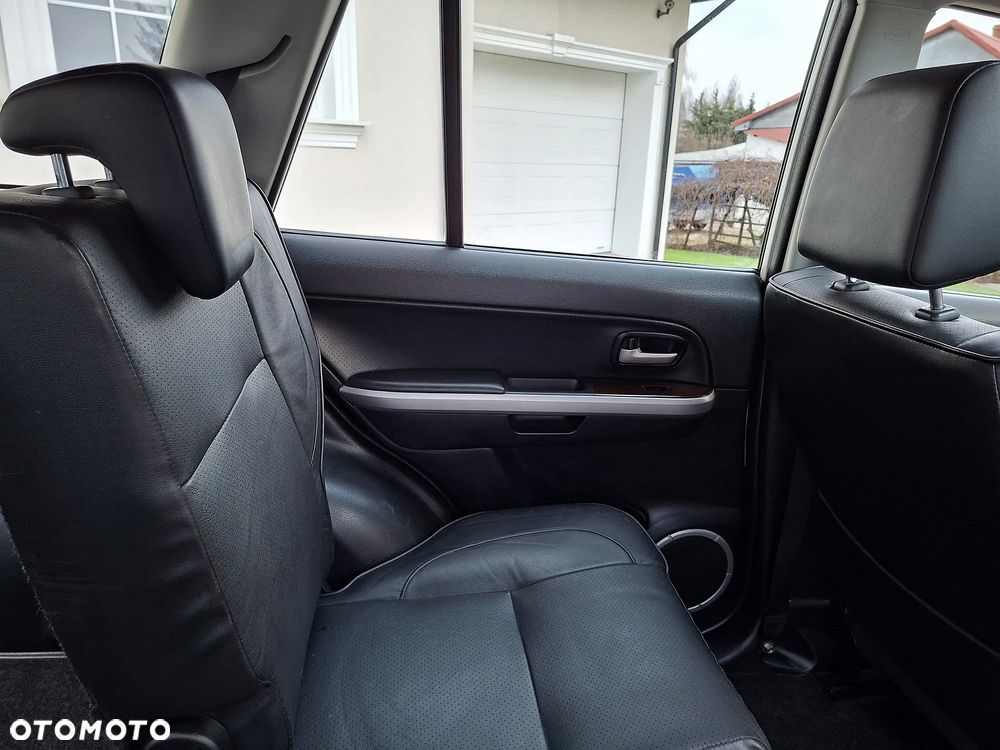 Suzuki Grand Vitara 2.0 De luxe - 23