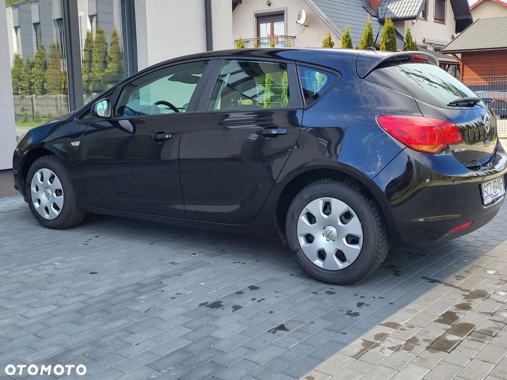 Opel Astra - 13