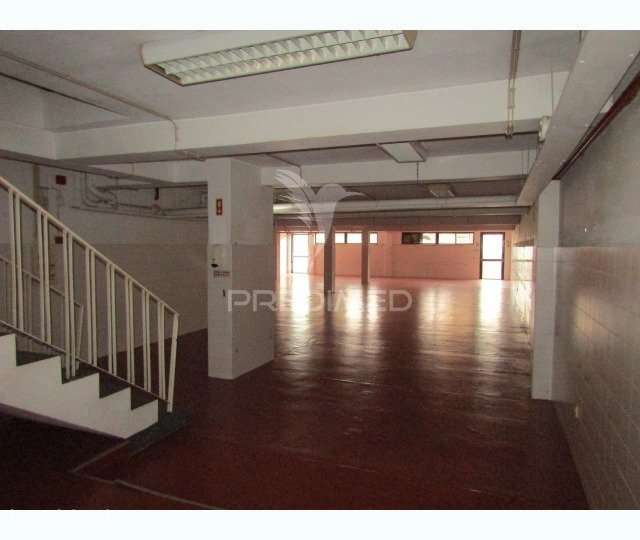 Espaço comercial no Porto - Grande imagem: 3/8