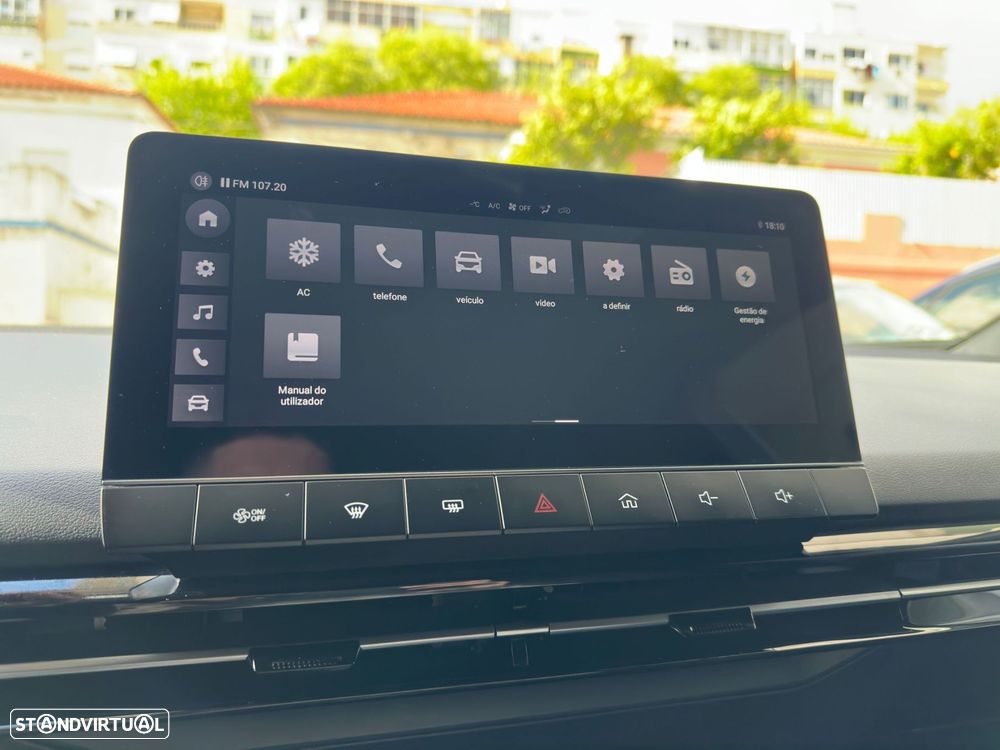 MG MG4 64 kWh Luxury - 16