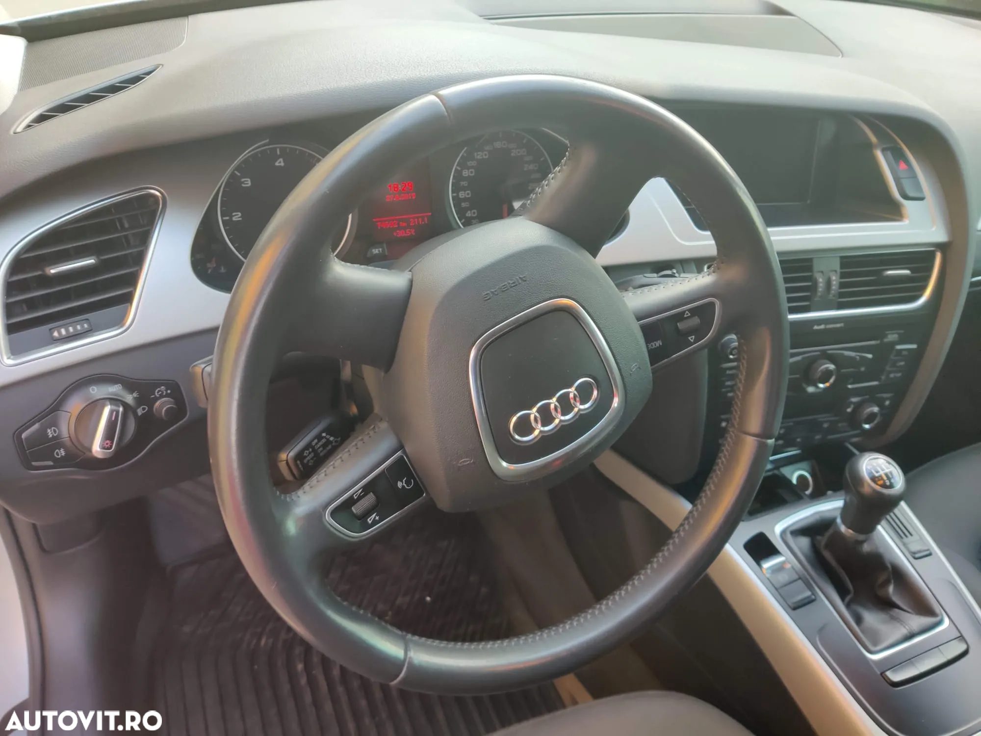 Audi A4 2.0 TDI B8 - 7