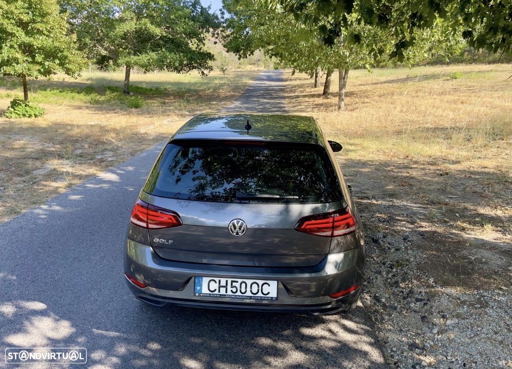 VW Golf 1.6 TDI Confortline DSG - 4