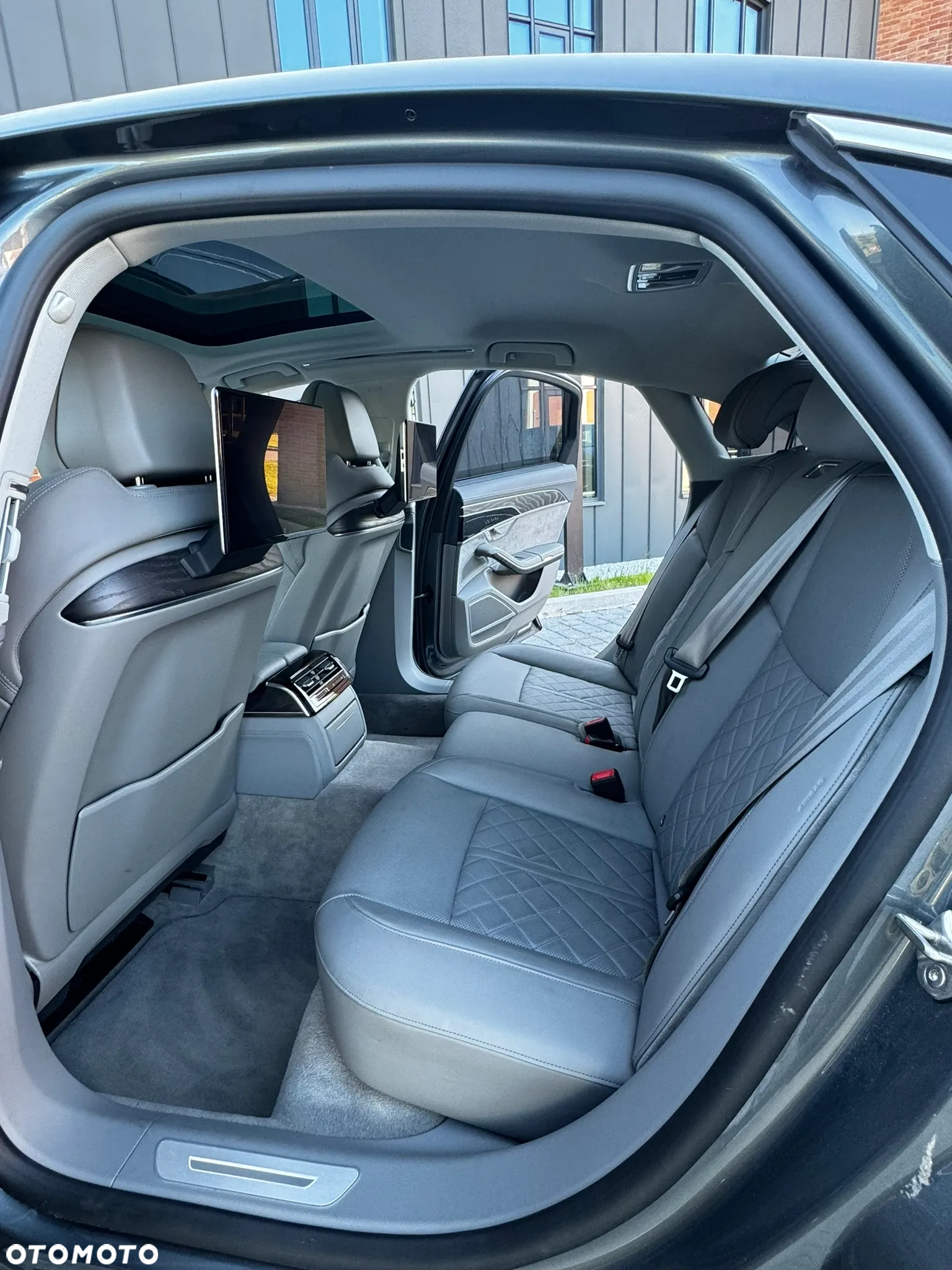 Audi A8 - 22