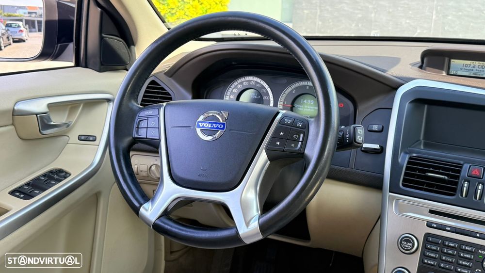 Volvo XC 60 2.0 D3 Drive Momentum - 15