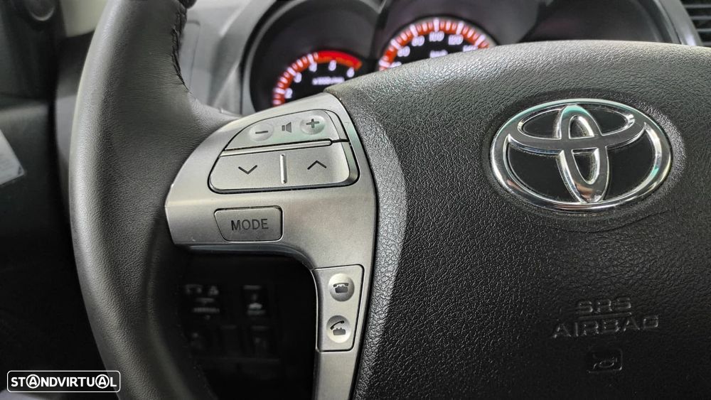 Toyota Hilux 2.5 D-4D 4WD CD T+Nav+PM - 30