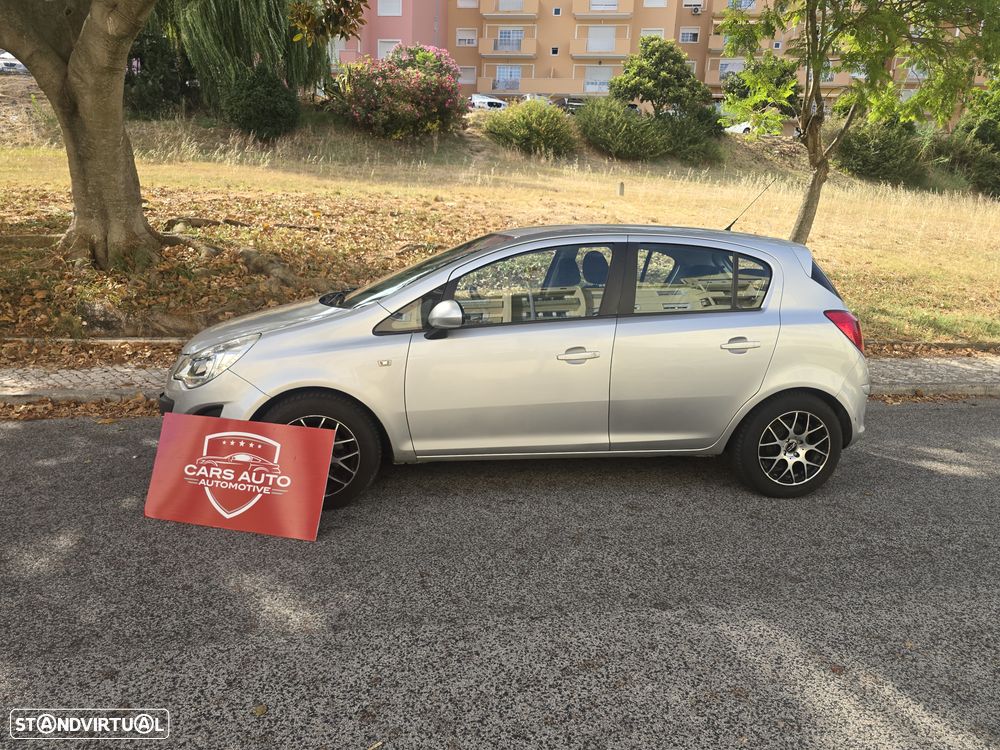 Opel Corsa 1.3 CDTI Enjoy EcoFLEX - 2