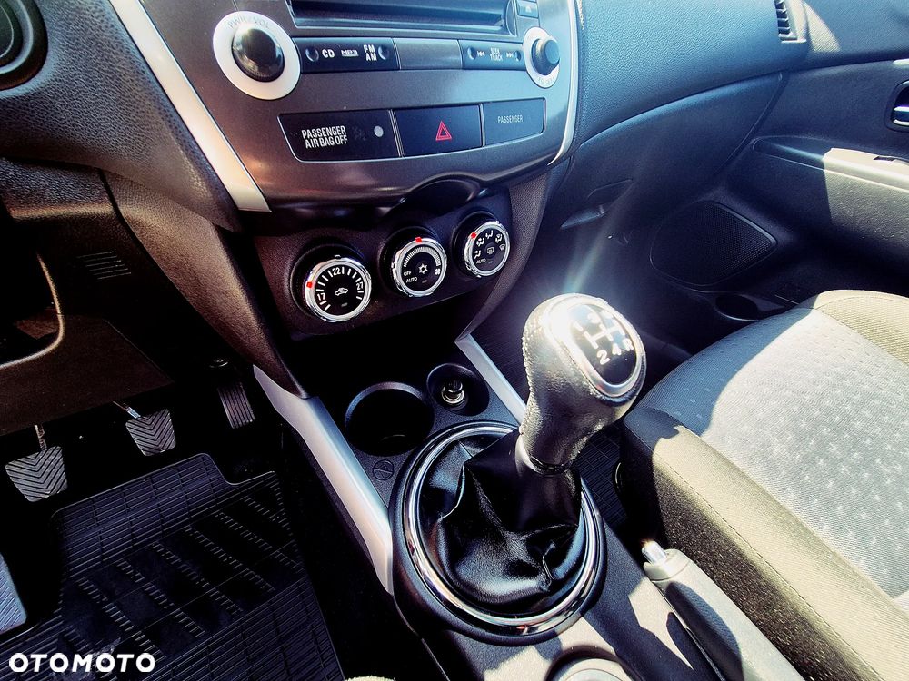 Mitsubishi ASX 1.6 2WD 35 Jahre - 24