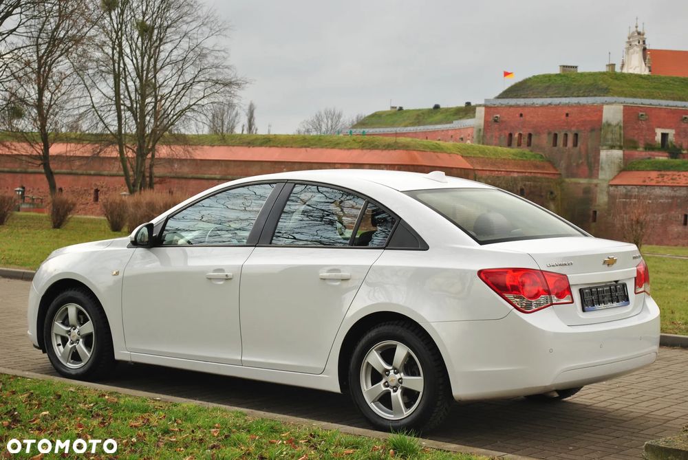 Chevrolet Cruze 1.8 LT+ - 5
