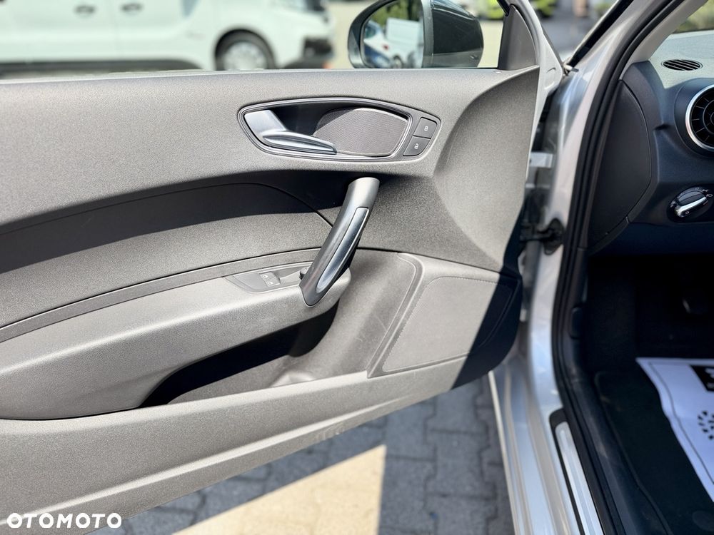 Audi A1 3-drzwiowe 1.2 TFSI S line edition m S line Sportpaket - 14