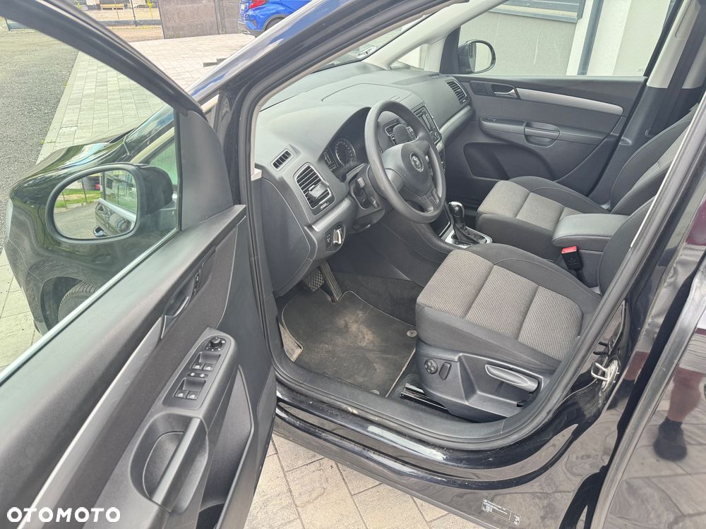 Volkswagen Sharan 2.0 TDI Comfortline DSG - 4