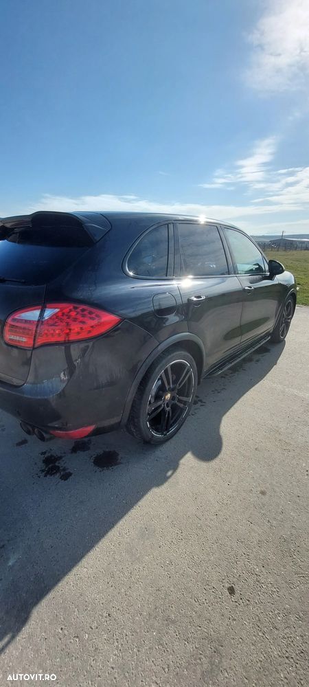Porsche Cayenne 3.0TD TipTronic - 6