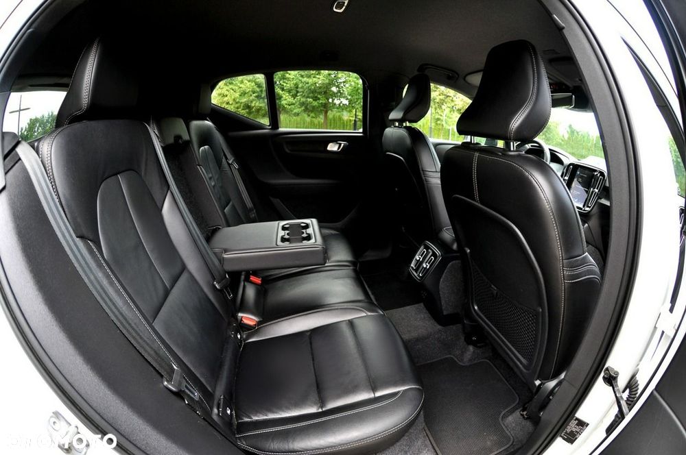 Volvo XC 40 - 11