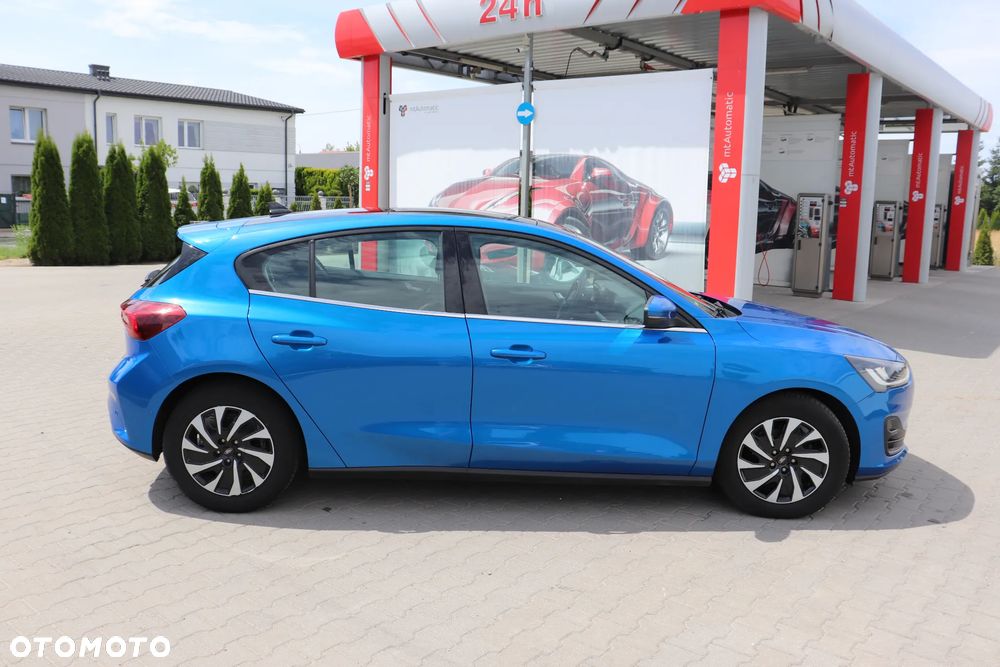 Ford Focus 1.5 EcoBlue Start-Stopp-System TITANIUM STYLE - 23