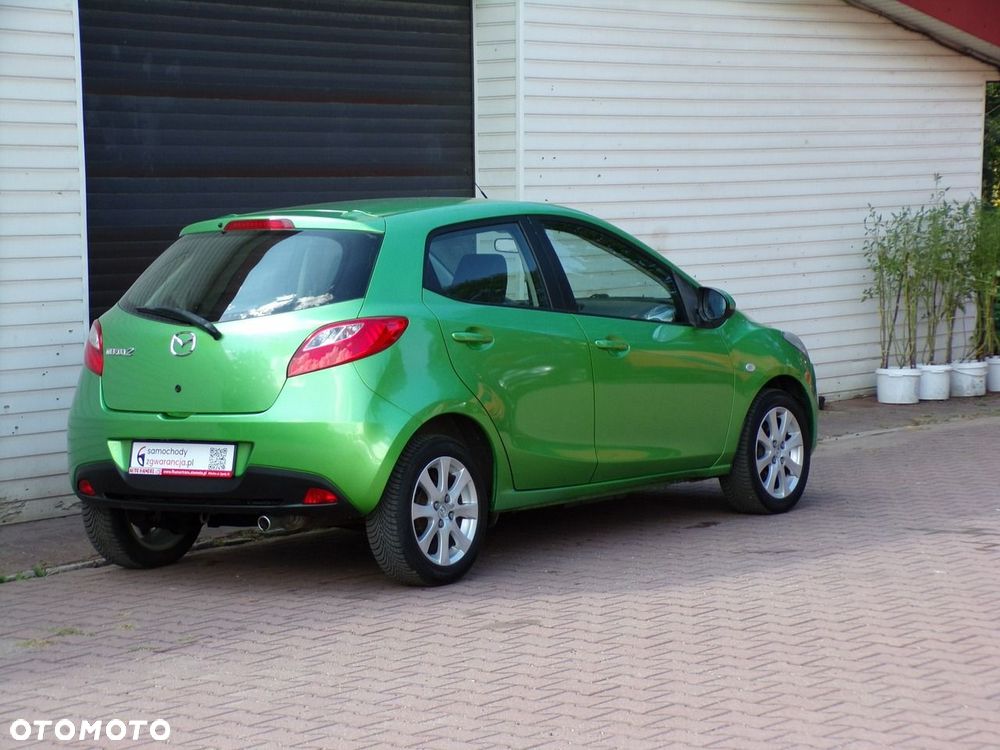 Mazda 2 - 5