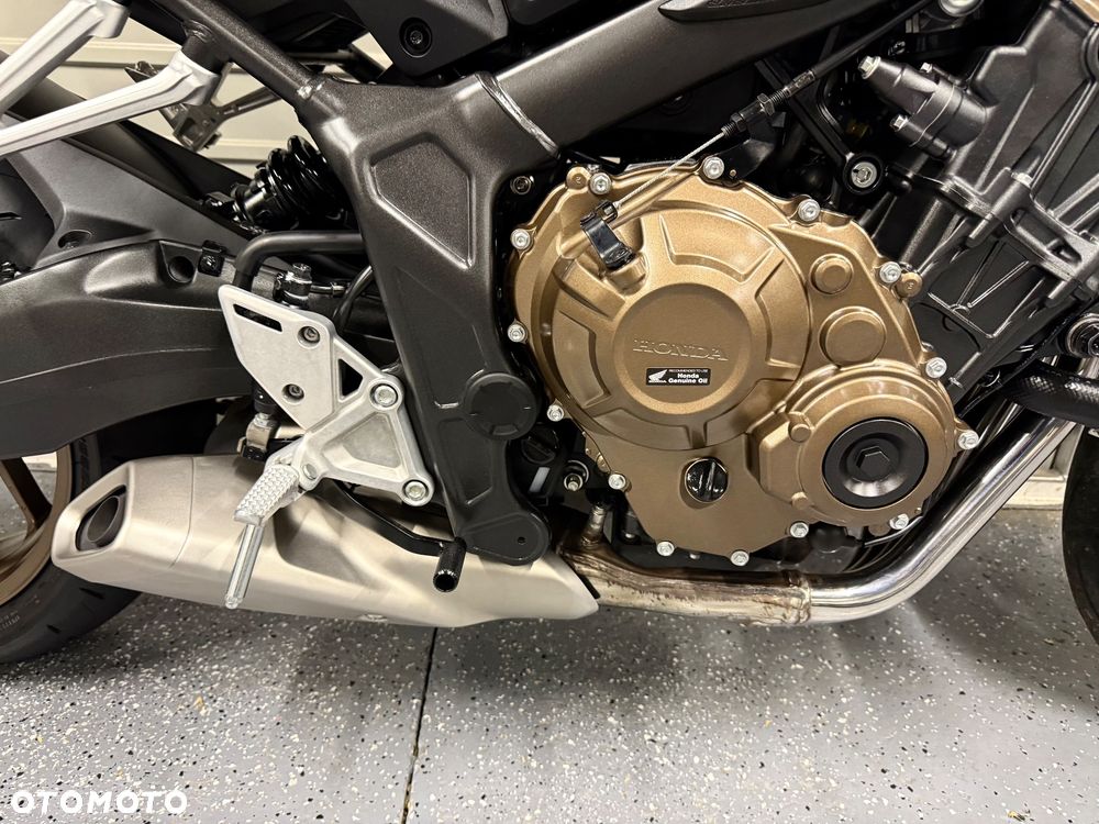 Honda CB - 7
