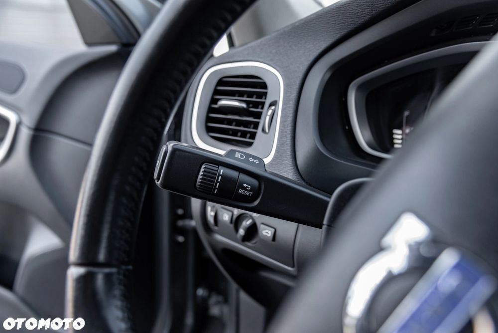 Volvo V40 Cross Country D2 Summum - 35