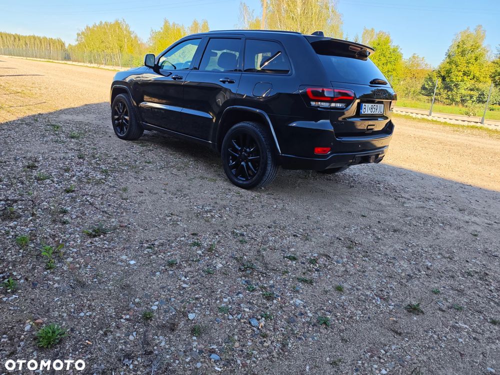 Jeep Grand Cherokee - 4