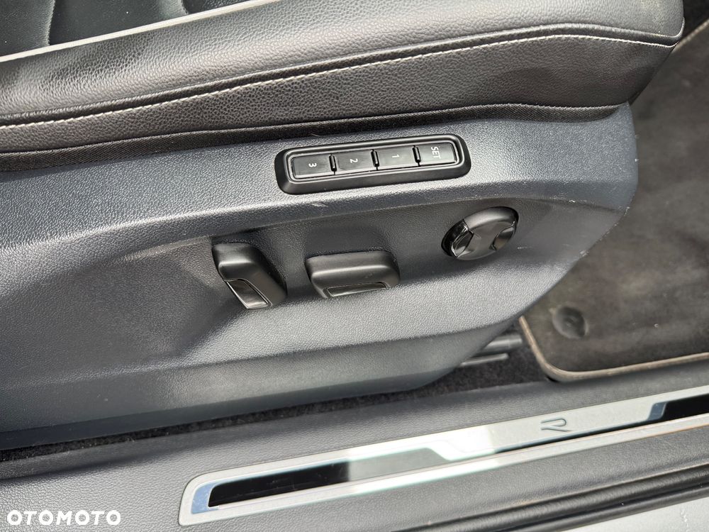 Volkswagen Tiguan 2.0 TDI SCR DSG R-Line - 22