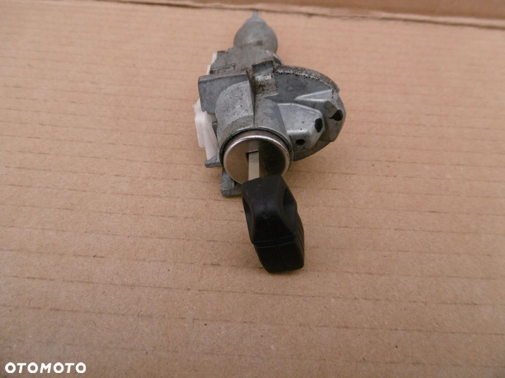 wkładka drzwi lewych zamka kierowcy kluczyk bmw e90 e91 - 2