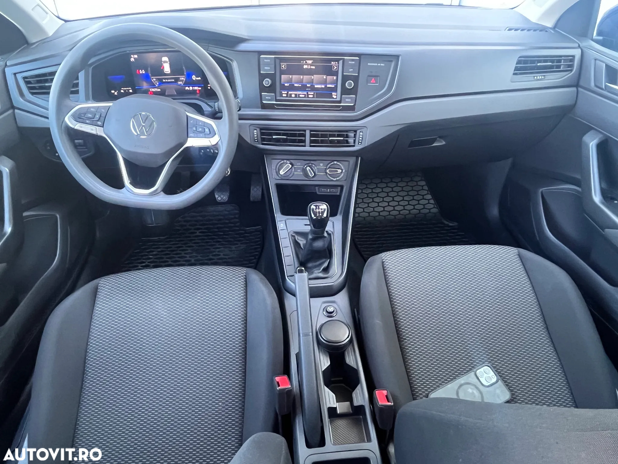 Volkswagen Polo 1.0 MPI Base - 6