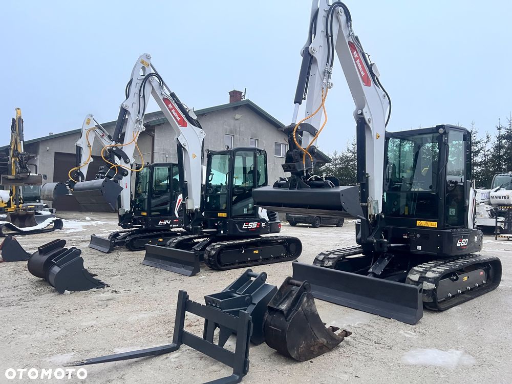 Caterpillar Minikoparka BOBCAT E55Z 23r E60 5 6 tony dodatk linie hydr e35 e 34 e35z cat 304 303,5 serwisowana 1 wł koparka gąsienicowa Cat 303.5 304 305 305.5 306  Kubota 3,5tony - 22