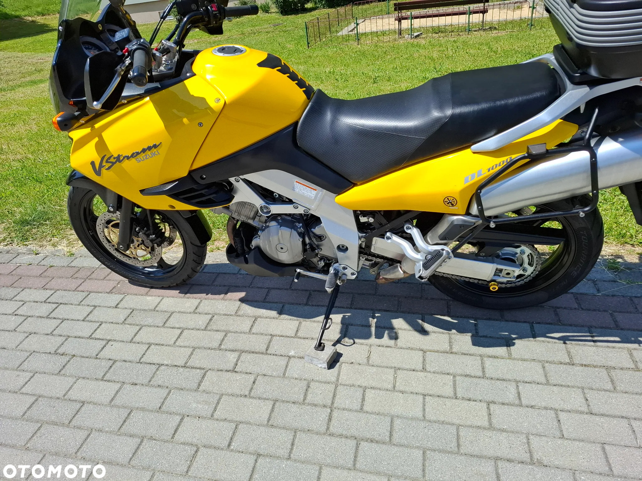 Suzuki DL - 25