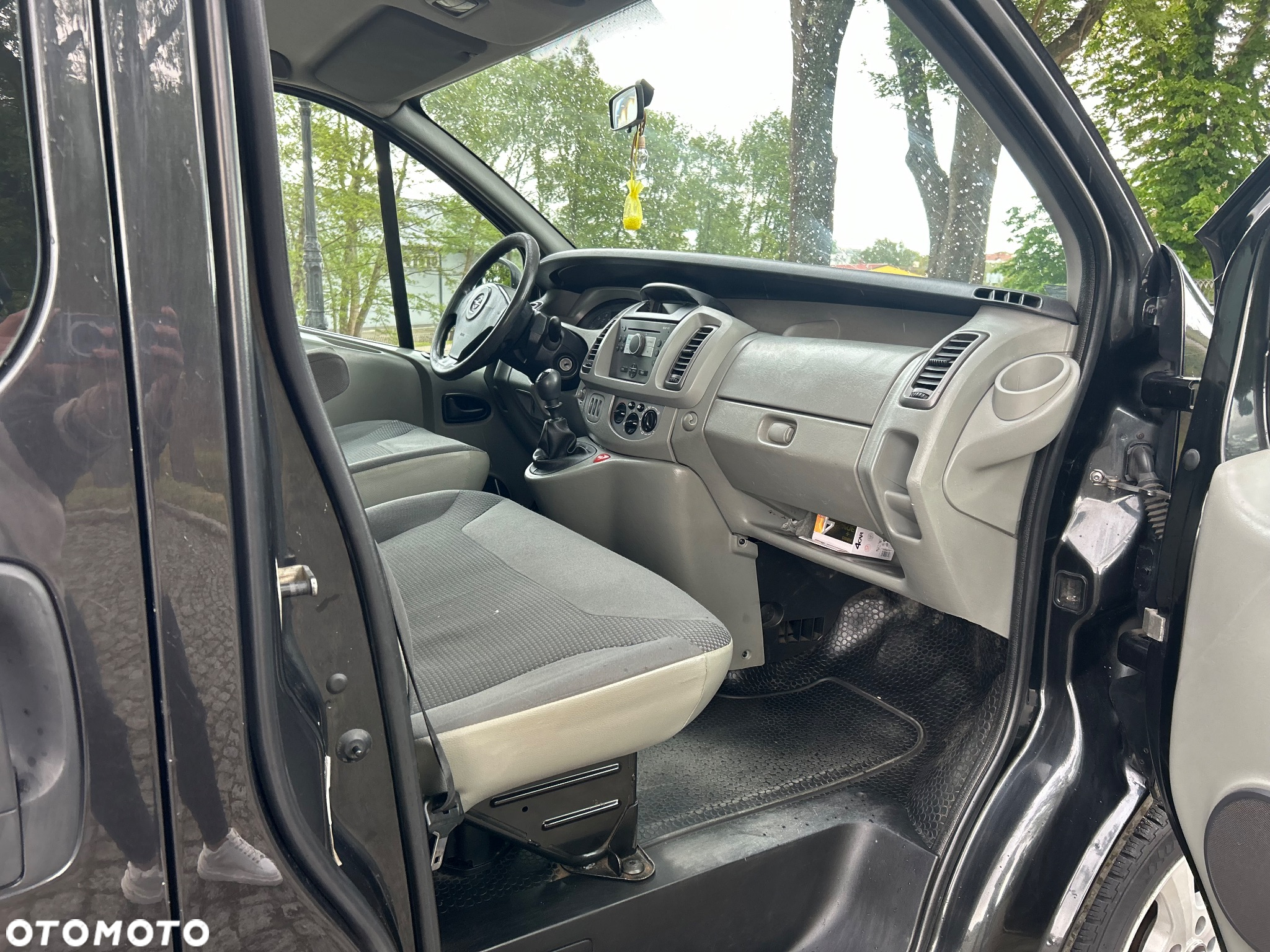 Opel Vivaro - 8