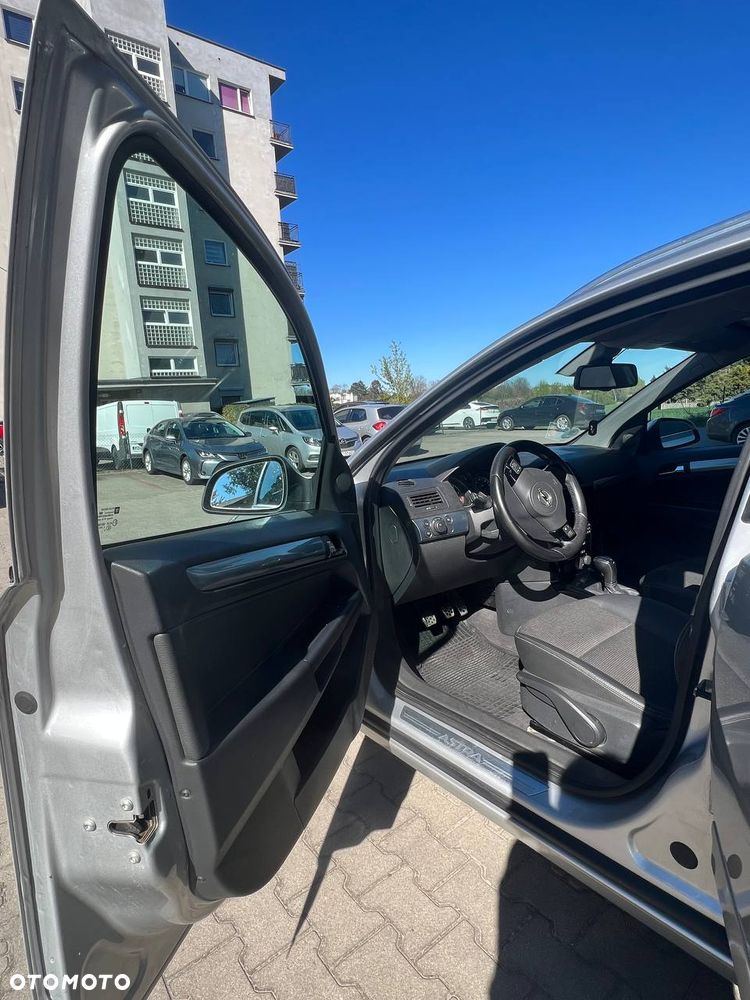 Opel Astra 1.7 CDTI - 10