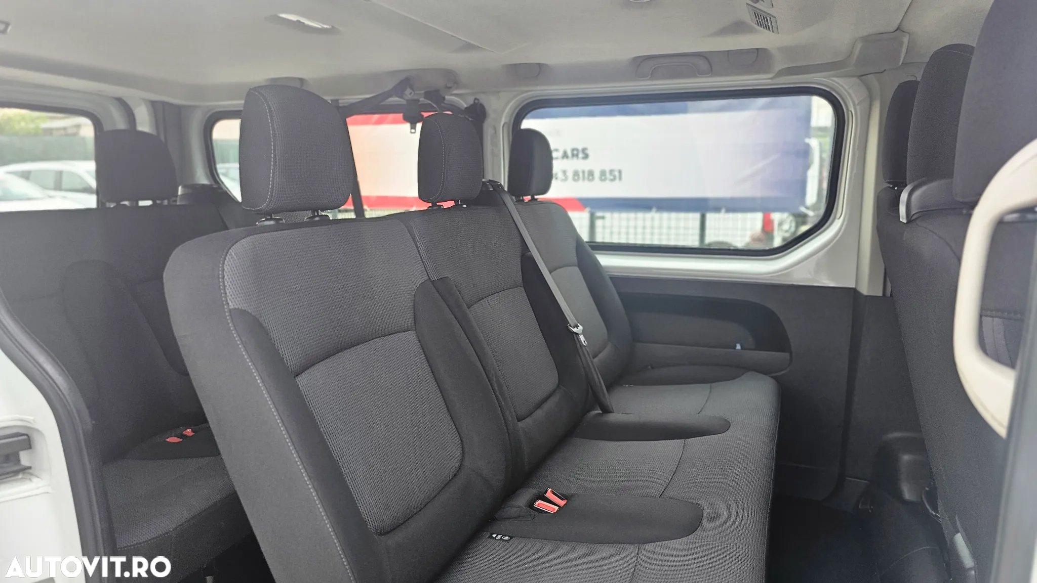 Renault Trafic - 13