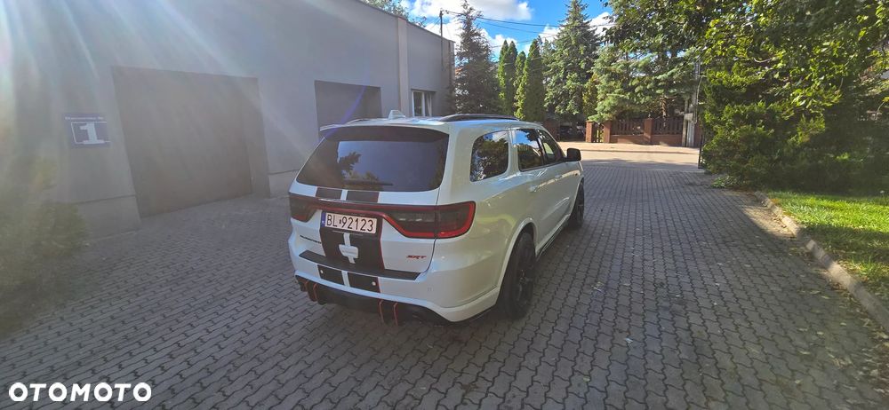 Dodge Durango 6.4 SRT - 7