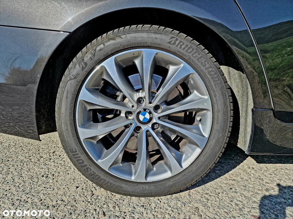 BMW Seria 5 530d Touring Luxury Line - 9