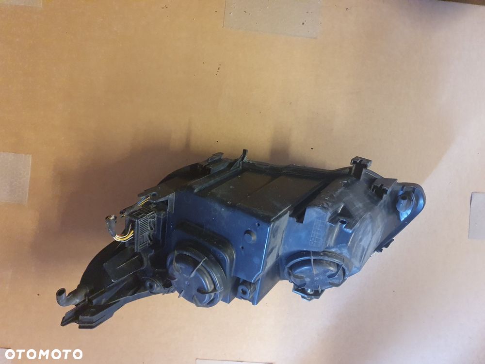 REFLEKTOR PRAWY BMW 5 E60/61 EUROPA - 5