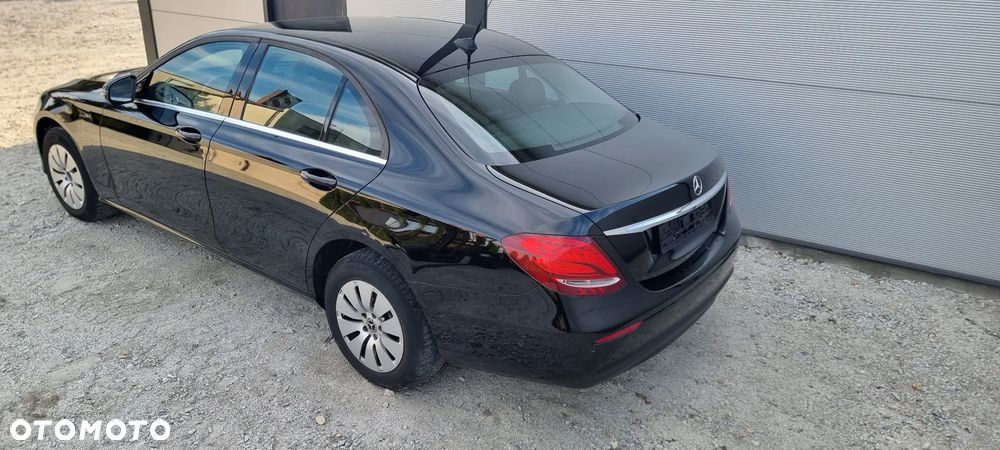 Mercedes-Benz Klasa E 200 d 9G-TRONIC - 4