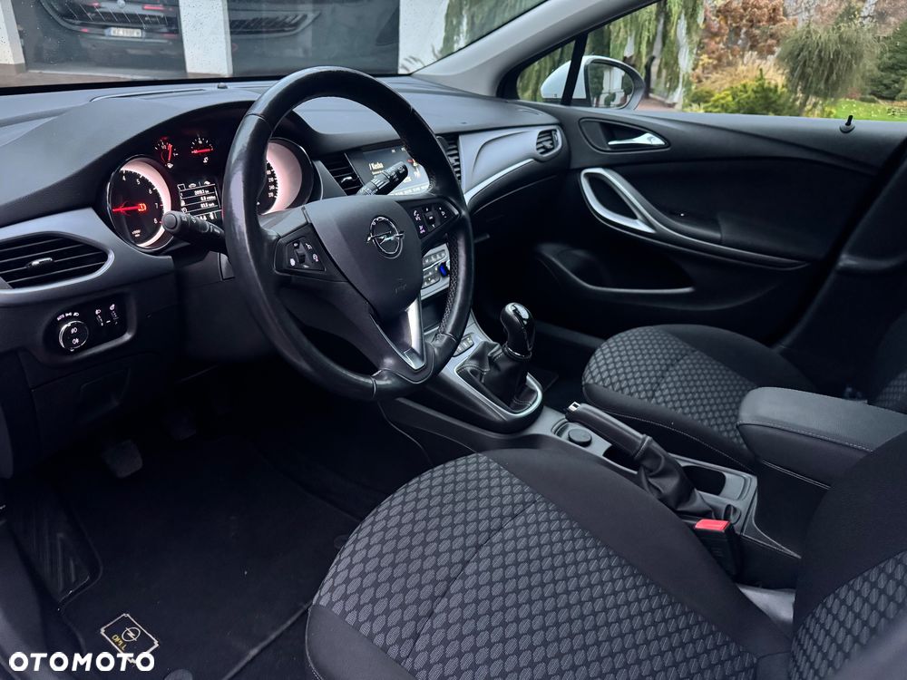 Opel Astra 1.4 Turbo Business - 9