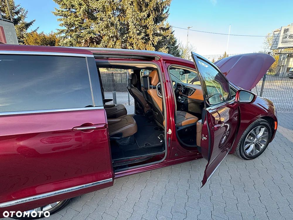 Chrysler Pacifica - 14