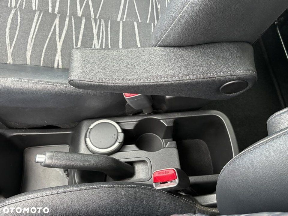 Kia Venga - 22