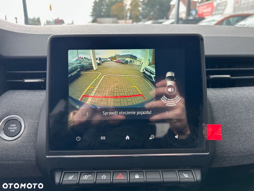 Renault Clio 1.0 TCe Techno - 15