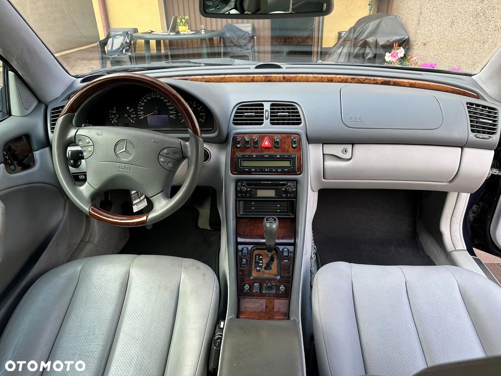 Mercedes-Benz CLK 320 - 16
