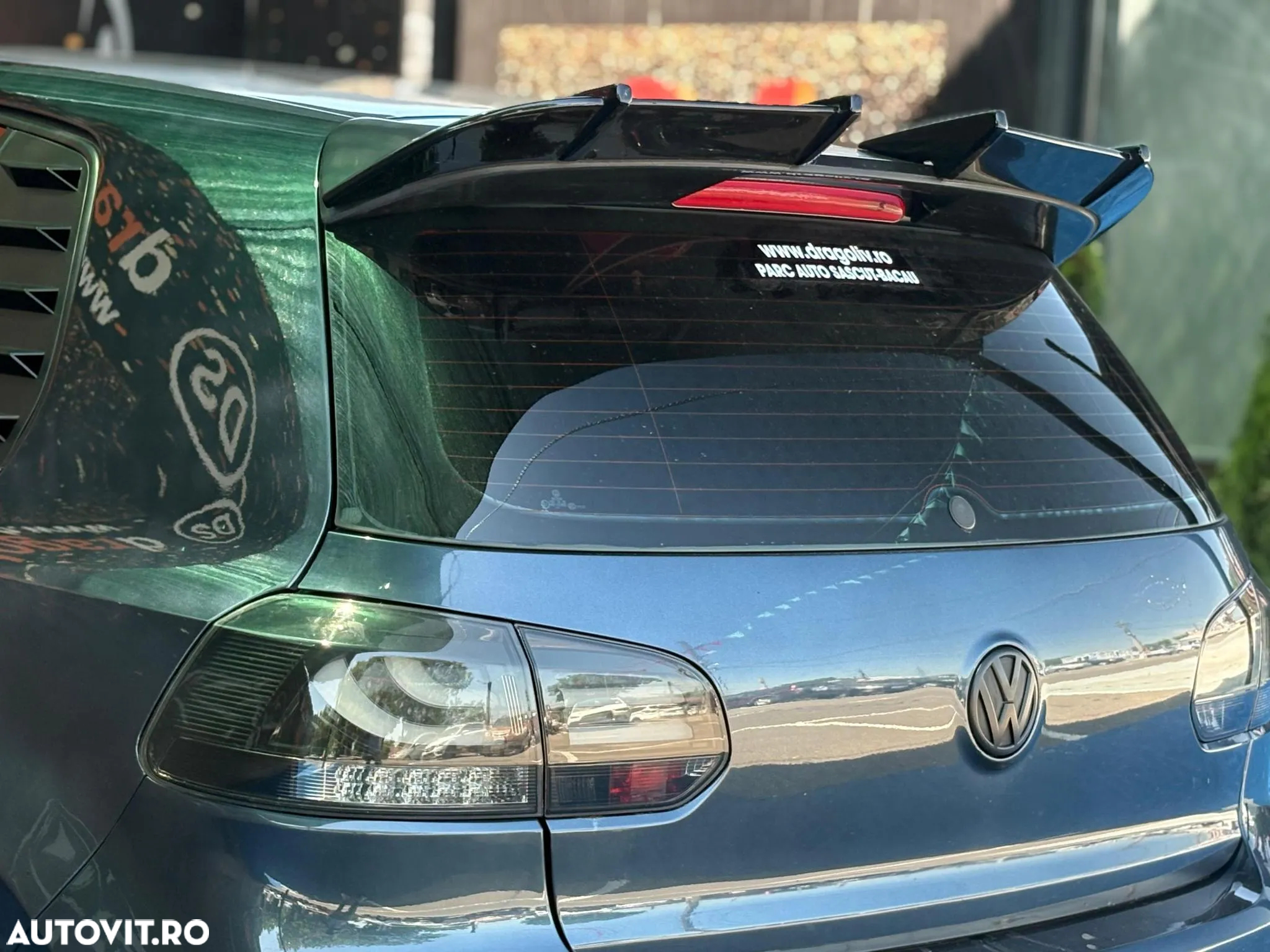 Volkswagen Golf - 11