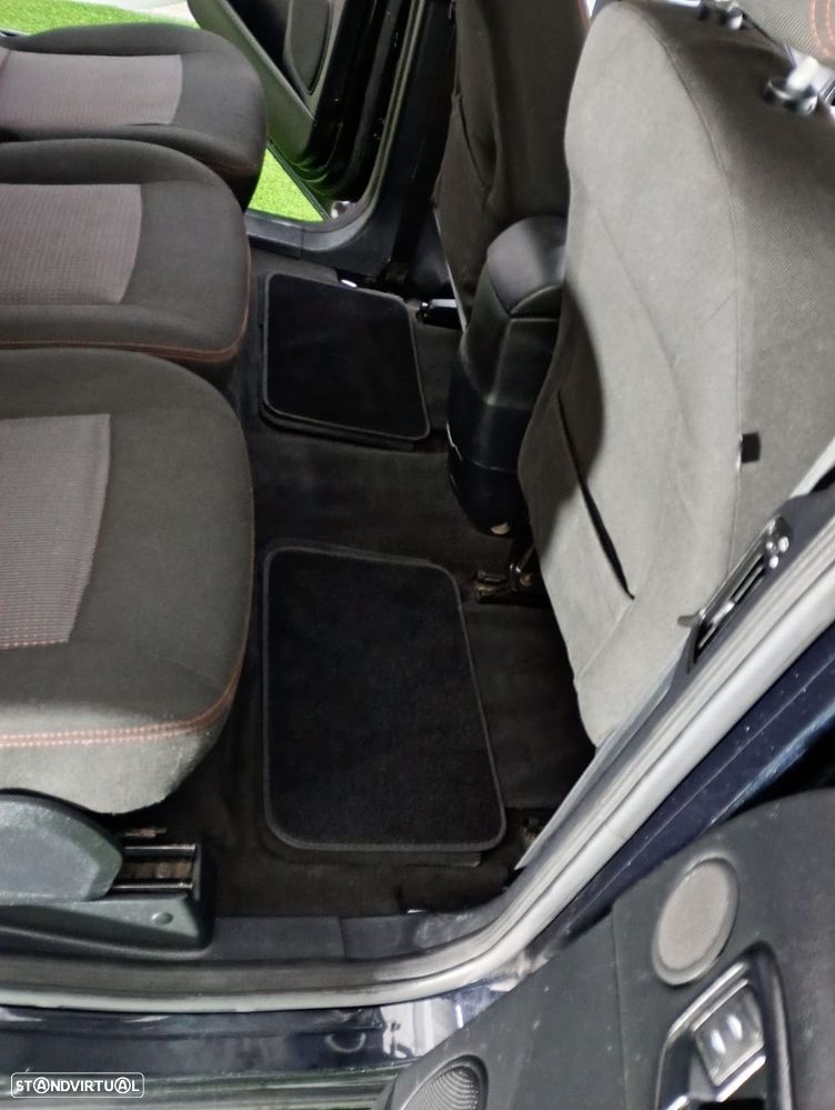 Ford S-Max 1.6 TDCi Trend Busine.7L - 37