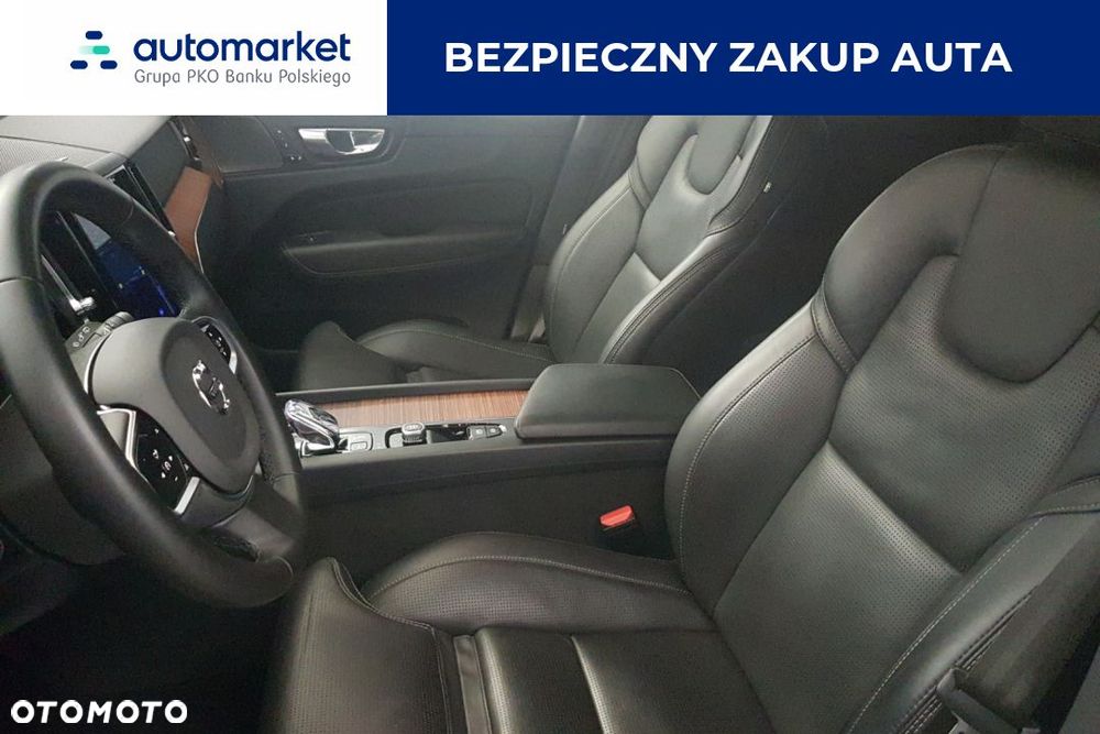 Volvo XC 60 B5 D AWD Plus Dark - 10