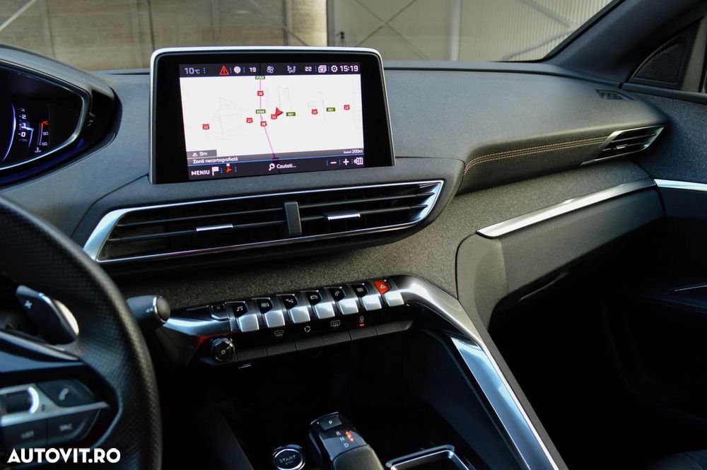 Peugeot 3008 1.6 BlueHDI S&S EAT6 GT-Line - 22