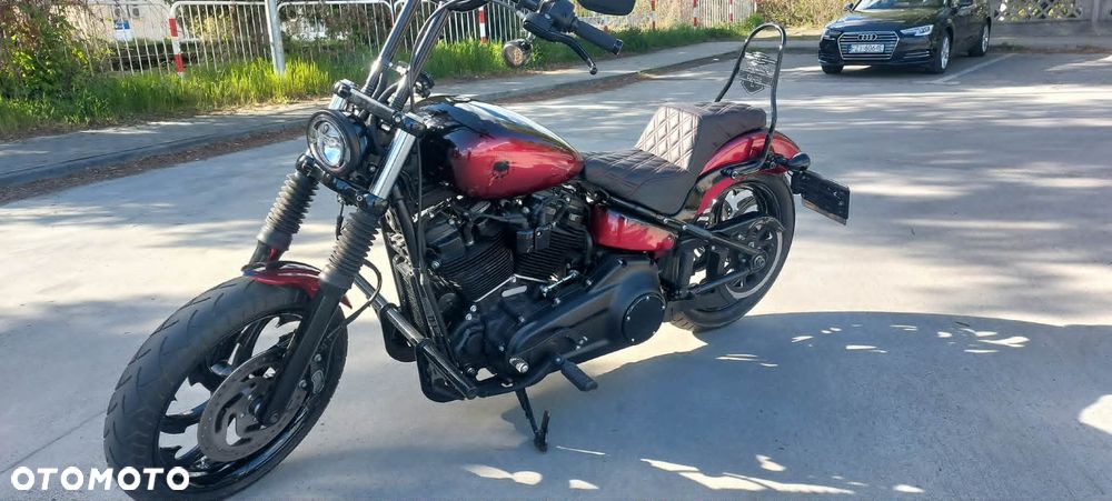 Harley-Davidson Softail Street Bob - 21