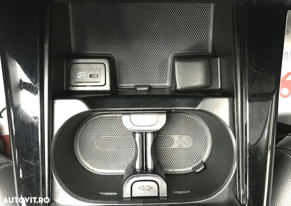 MERCEDES-BENZ A-Class 2022 — imagine 34
