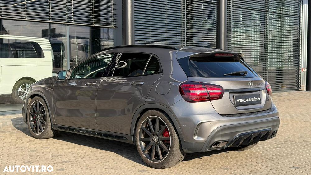 Mercedes-Benz GLA - 7