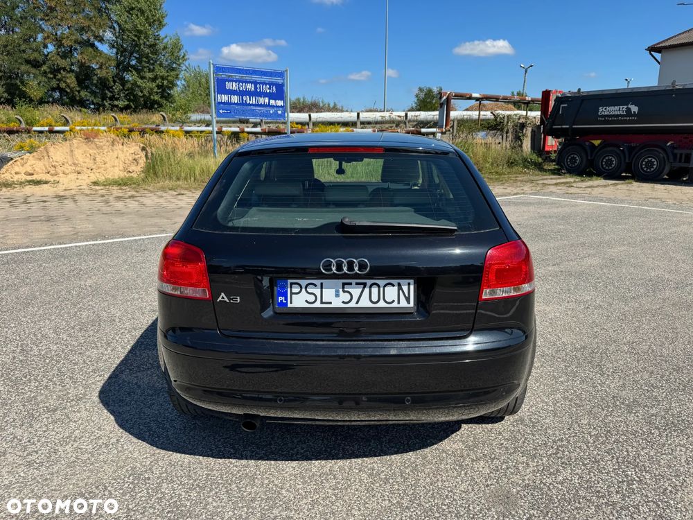 Audi A3 1.6 Ambiente - 25