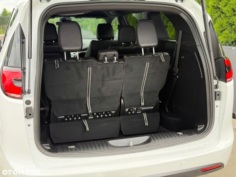 Chrysler Pacifica - 18