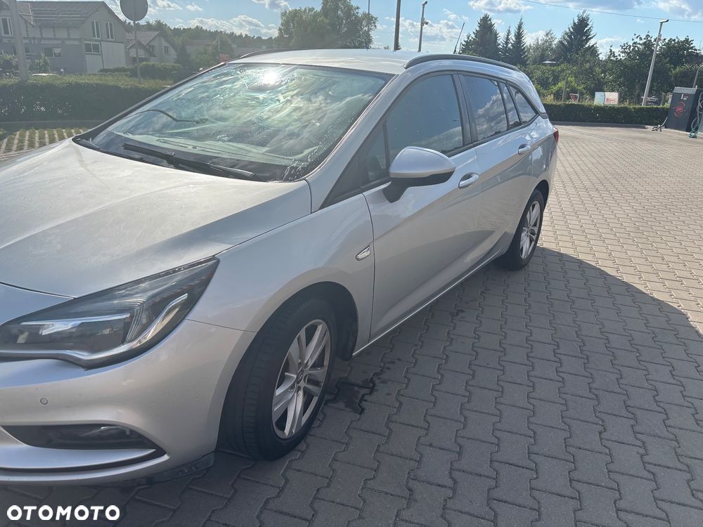 Opel Astra 1.6 CDTI Dynamic - 3