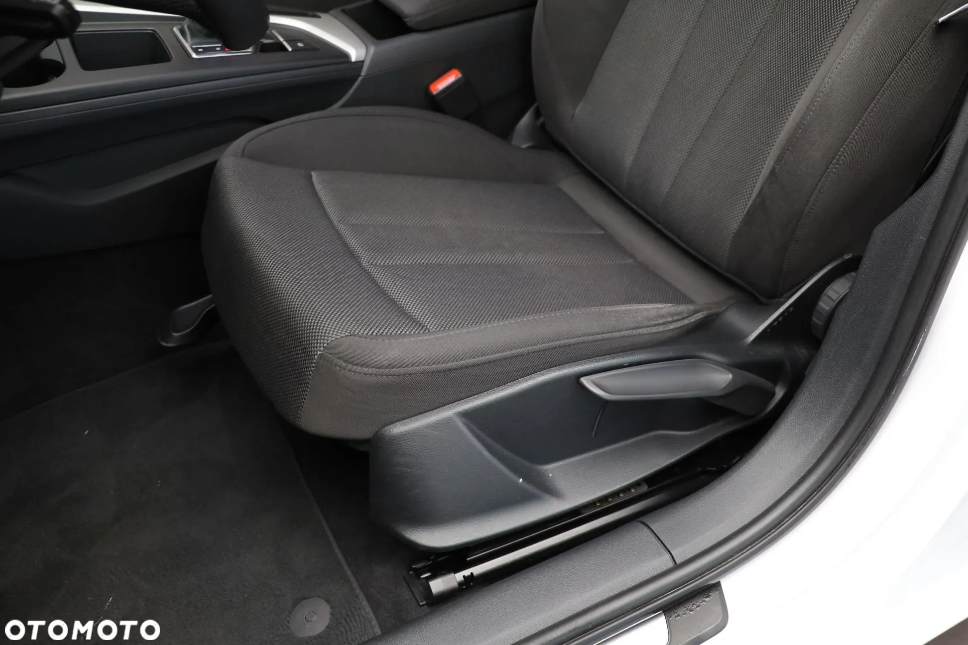 Audi A4 35 TFSI S tronic - 18
