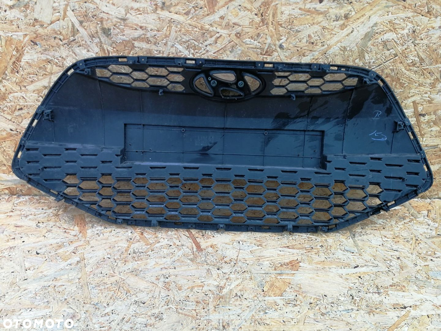HYUNDAI IX20 LIFT 15- ATRAPA KRATKA GRILL ZDERZAKA PRZEDNIEGO 86351-1K500 - 4